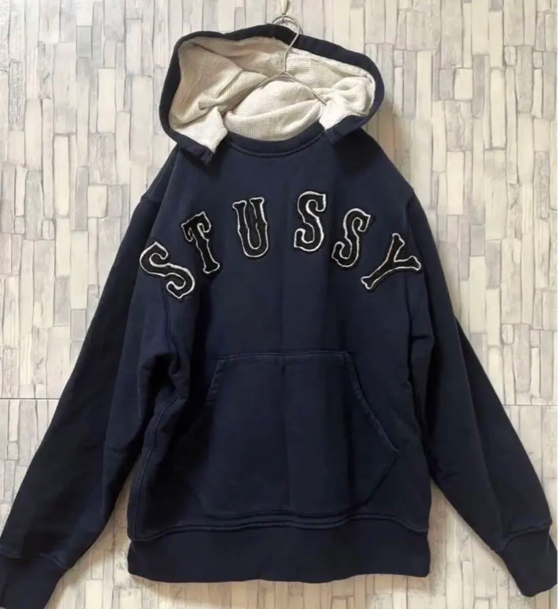 stussy Stussy длинный рукав Parker тренировочный тянуть over te Caro go большой Logo арка Logo нашивка L темно-синий f-ti бесплатная доставка 