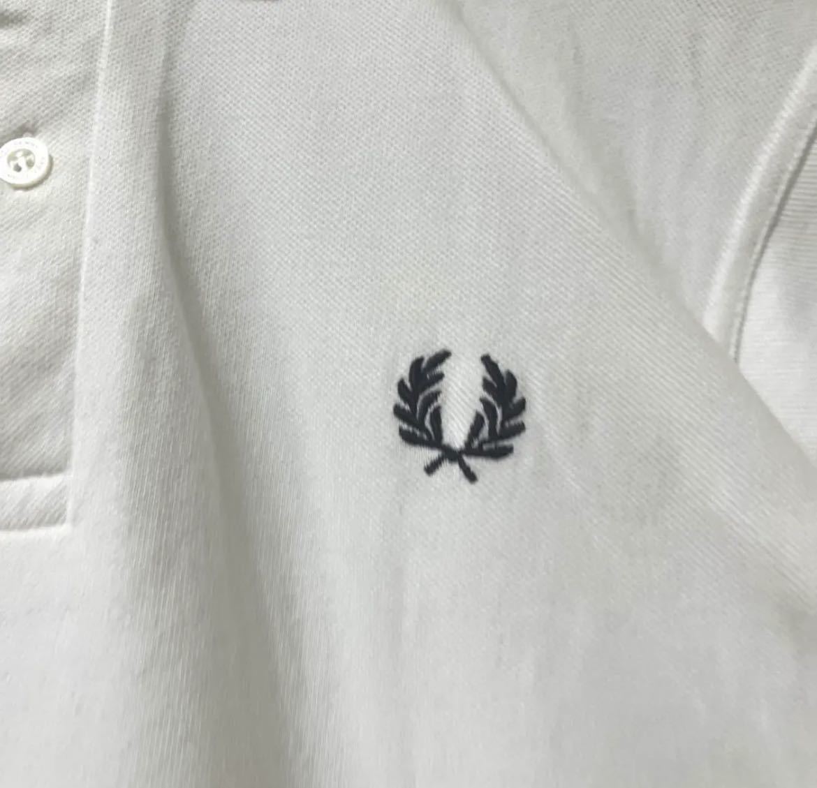 FRED PERRY フレッドペリー ワンポイントロゴ シンプルロゴ 刺繍 ポロシャツ M 半袖 ホワイト イングランド製 英国製 鹿の子 送料無料