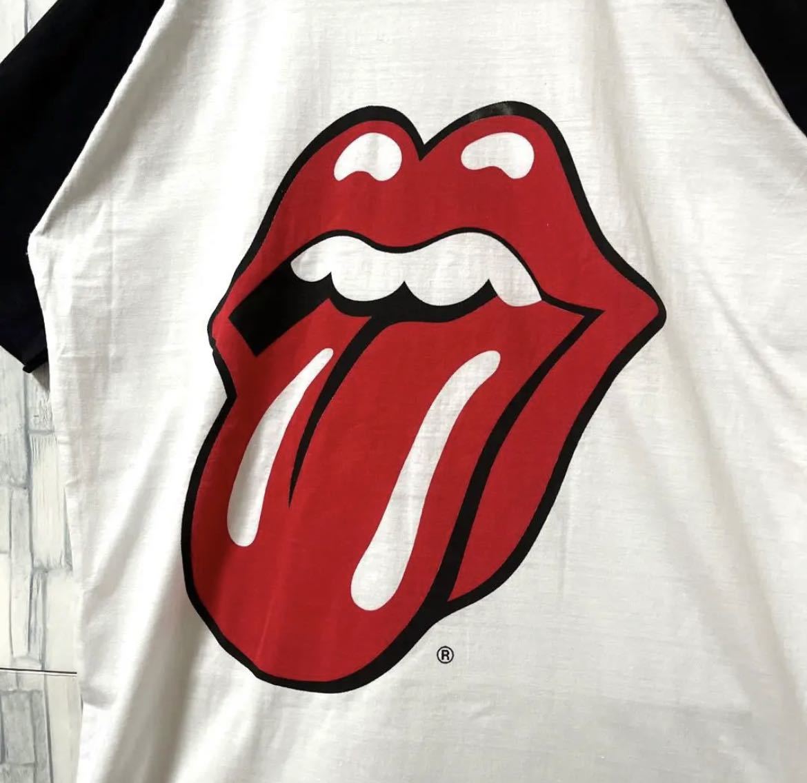 THE ROLLING STONES ローリングストーンズ 半袖 ラグランTシャツ ビッグロゴ バンドTシャツ バンT S ホワイト リンガー コピーライト_画像4