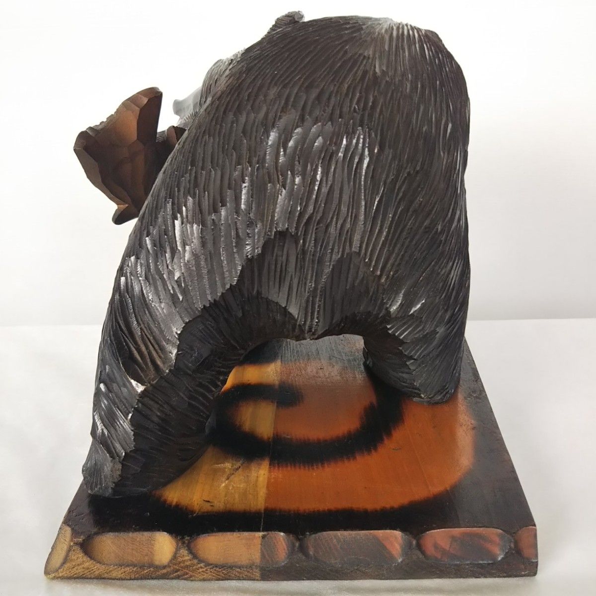 木彫り 熊 彫刻　雄峰作　台座付き