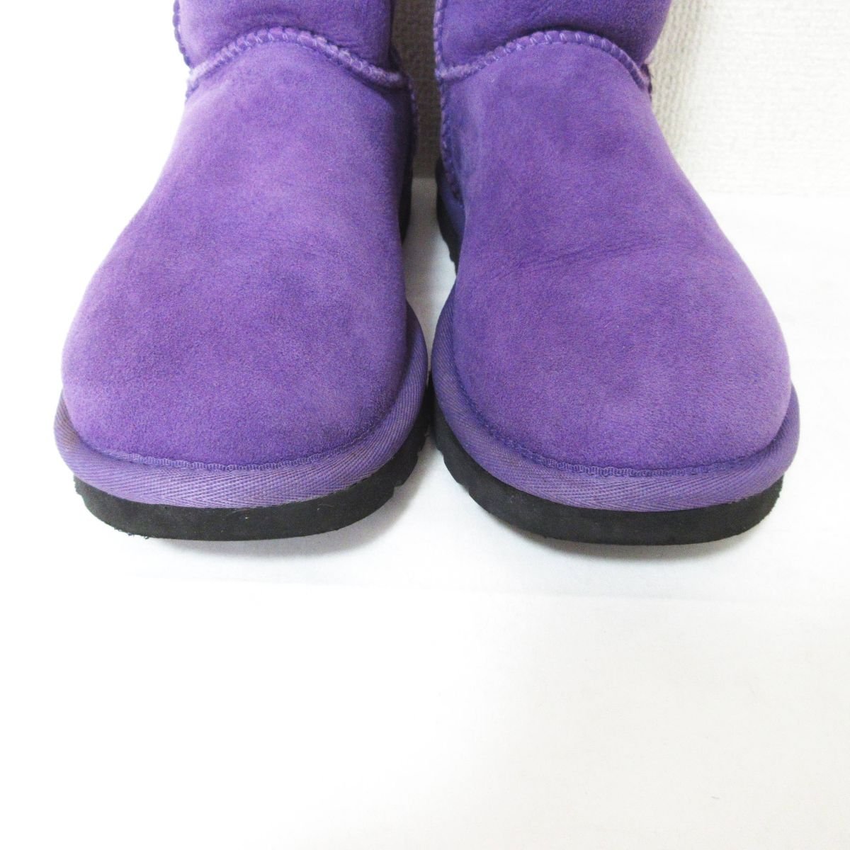 美品 UGG アグ クラシックショート ムートンブーツ 5825 サイズUS5 22cm パープル_画像2