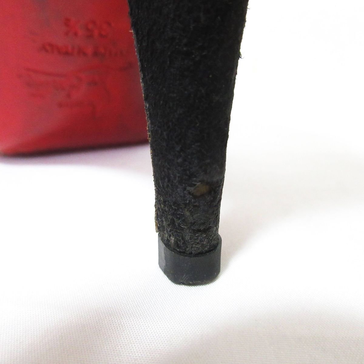 ほぼ美品 Christian Louboutin クリスチャンルブタン スエード