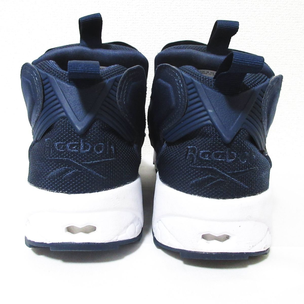 美品 Reebok リーボック INSTAPUMP FURY OG インスタポンプ フューリー スニーカー ランニングシューズ DV6986 サイズUS8 26cm ネイビー_画像5