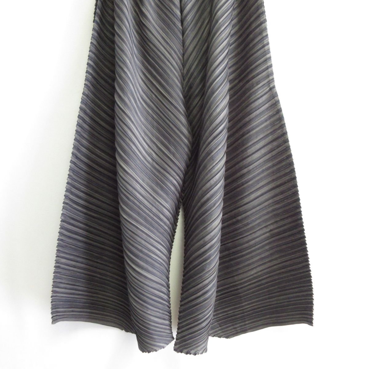 美品 PLEATS PLEASE ISSEY MIYAKE プリーツプリーズ イッセイミヤケ