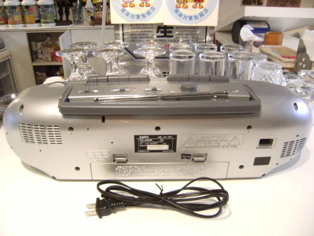 稼動品★昭和レトロ★2004年製品 SANYO U4-W31 三洋テクノ・サウンド 当時物 サンヨー製品 ラジカセ ステレオ ラジオ カセットテープ 録音_画像4