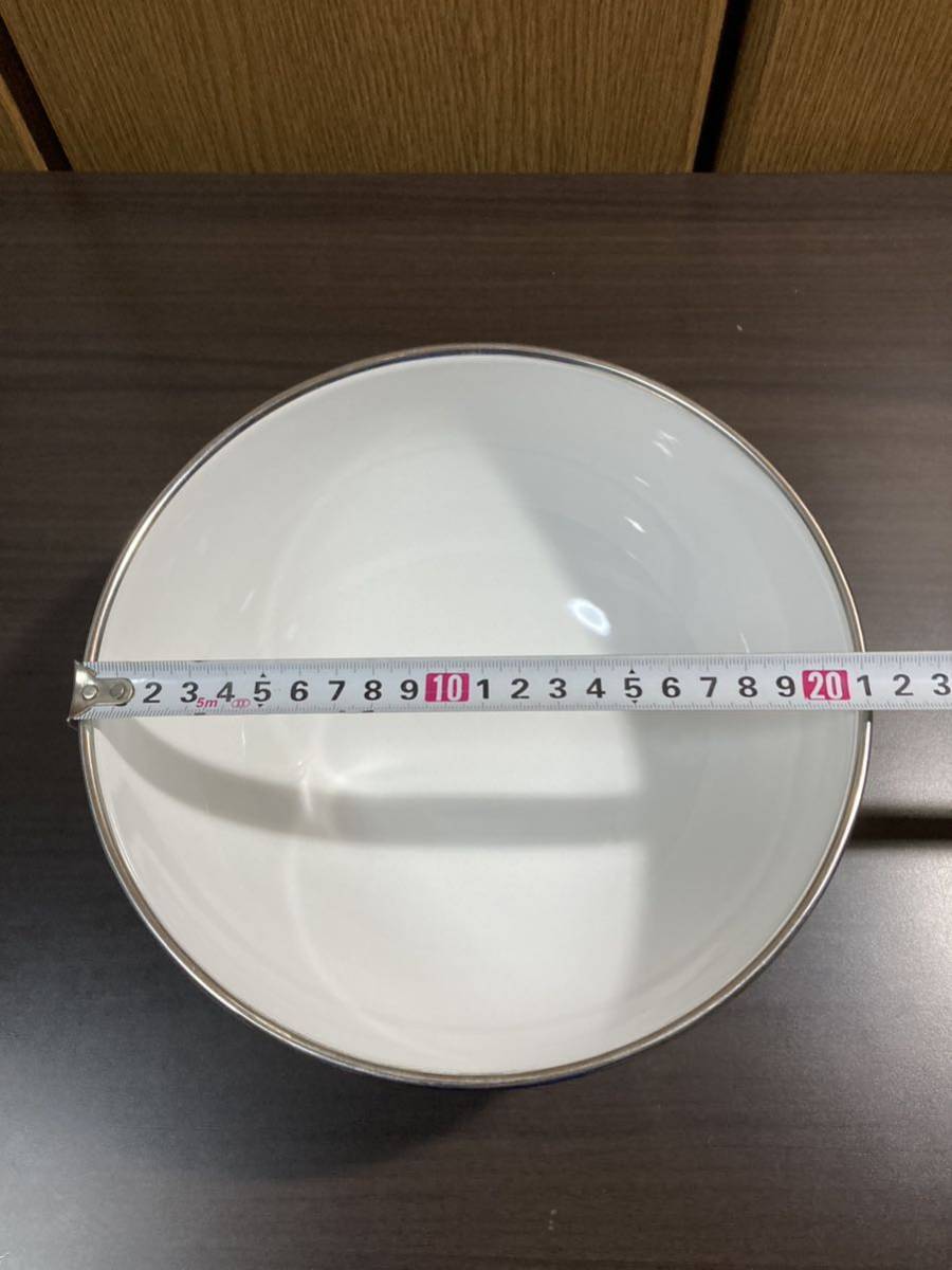 ホーロー≪ボウル 2個≫約21cm 約18 5cm 花柄 琺瑯|Yahoo ホーロー≪ボウル 2個≫約21cm 約18 5cm 花柄 琺瑯|Yahoo