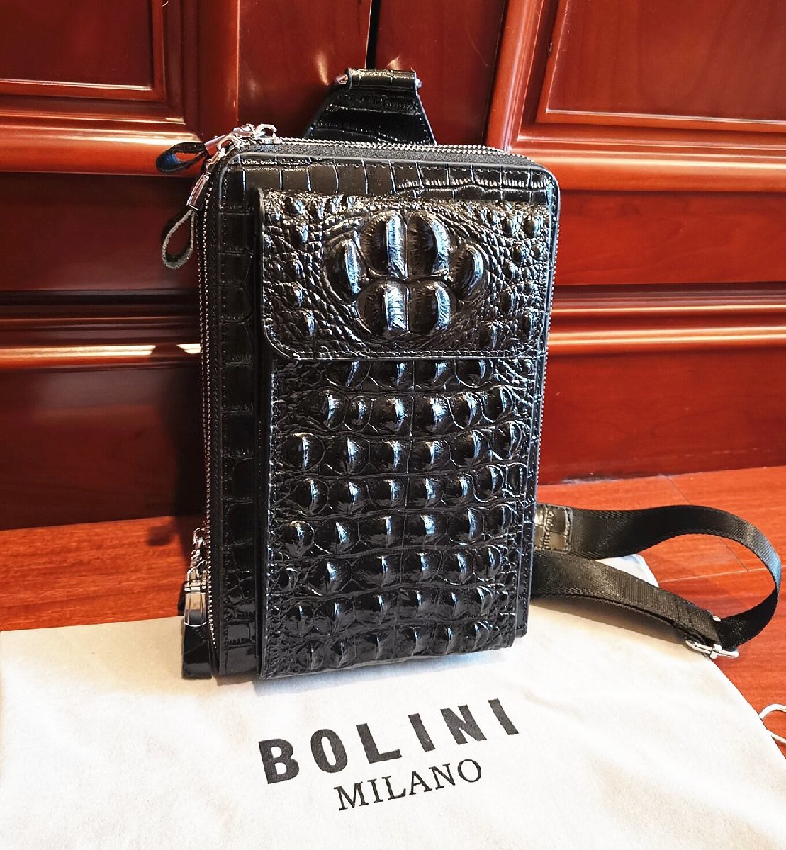 最上級逸品*18万◆イタリア・ミラノ発*BOLINI/ボリニ・最上級牛革・クロコダイル*ショルダーバッグ/リュックサック黒_画像1