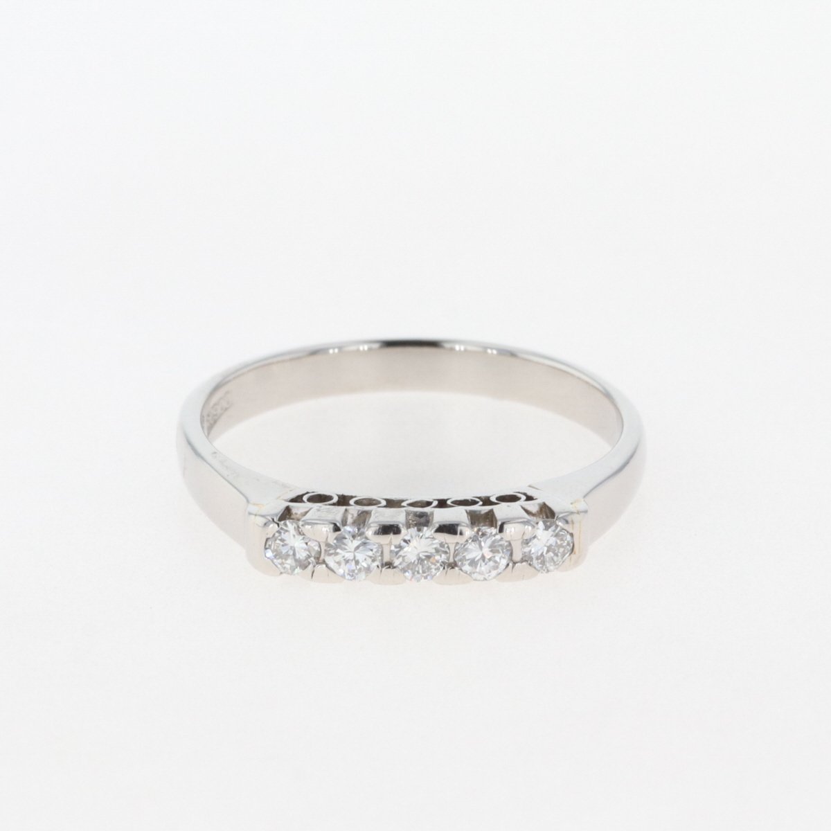 人気カラーの 指輪 プラチナ デザインリング メレダイヤ メレダイヤ