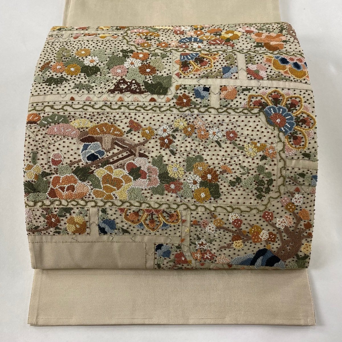 爆売り! 松竹梅 名品 美品 袋帯 草花 【中古】 正絹 お太鼓柄 灰茶