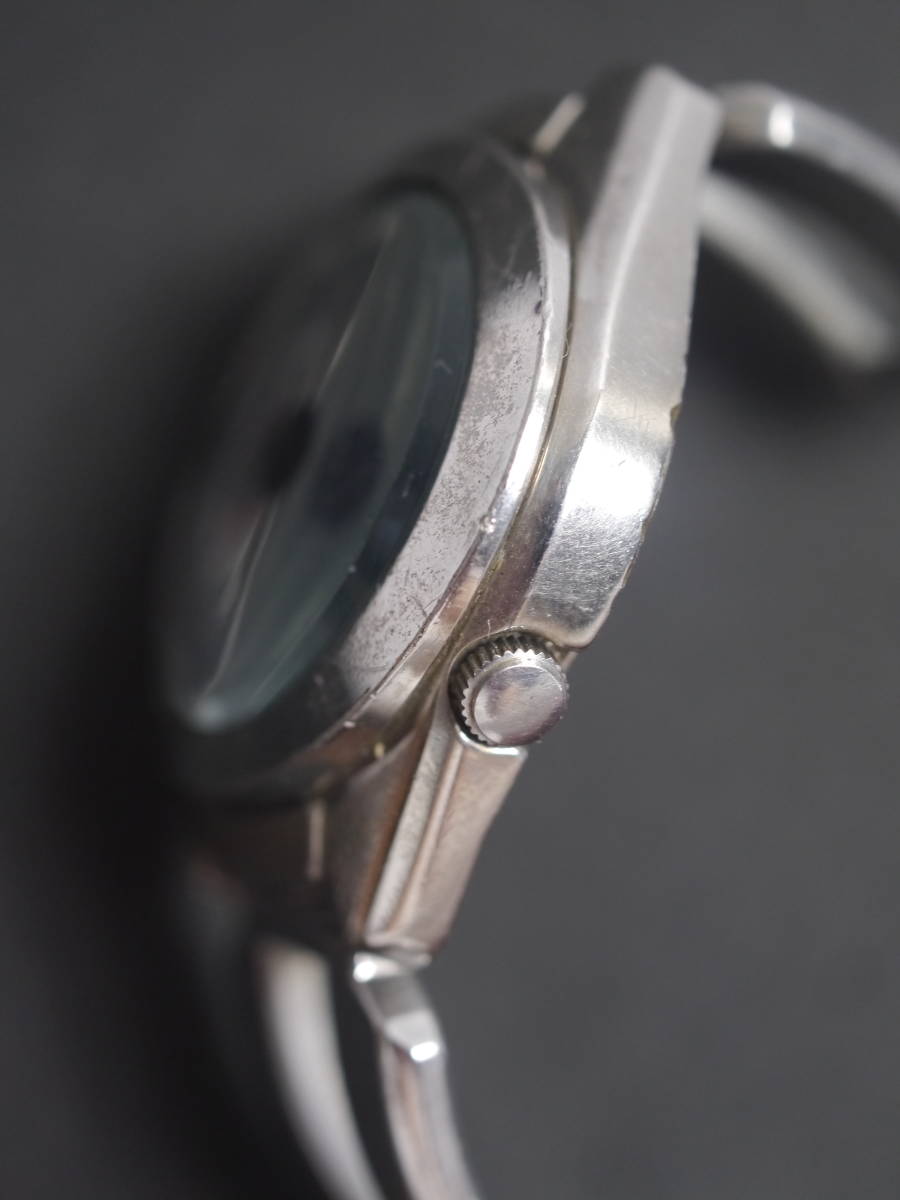セイコー SEIKO アルバ ALBA AKA クォーツ 3針 デイデイト 純正ベルト V743-5A10 男性用 メンズ 腕時計 V871 稼働品_画像7