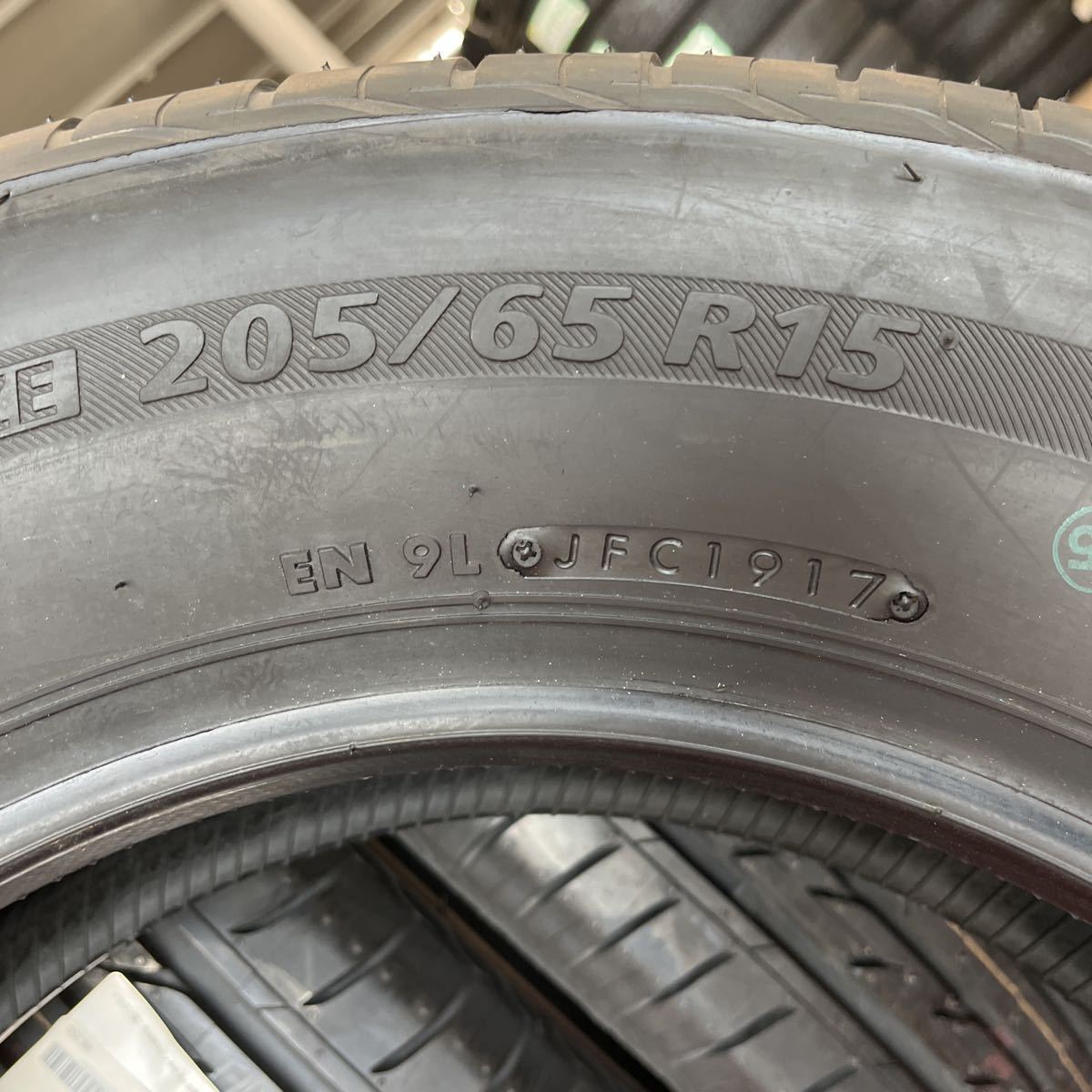 205/65R15 ブリジストン 年式:2017 未使用品 激安美品4本セット:30000円-