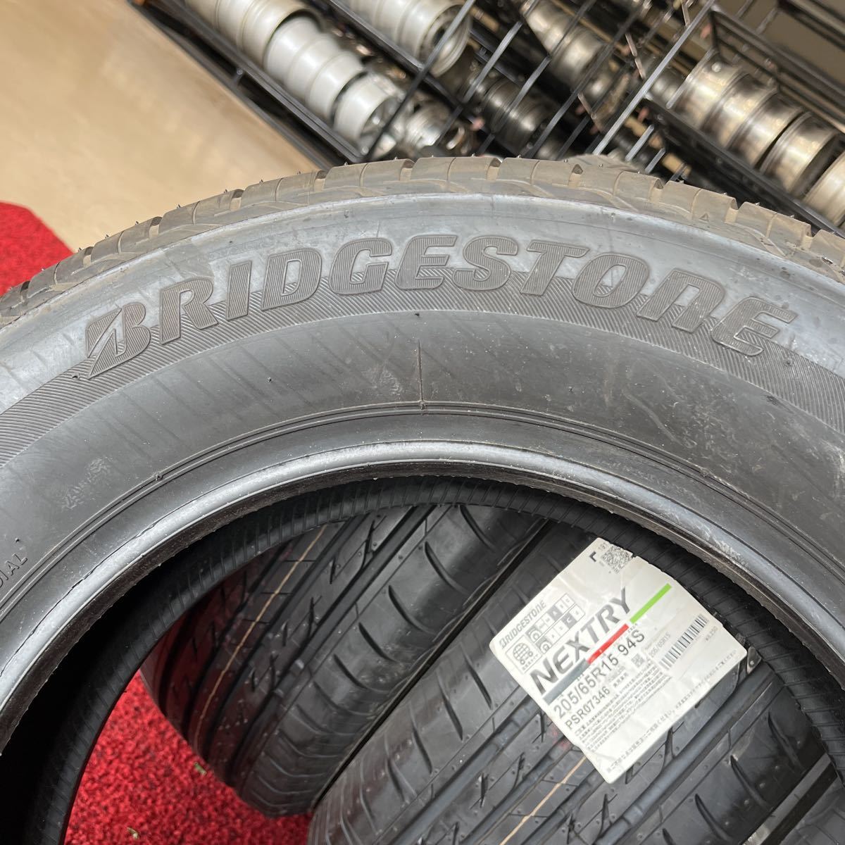 205/65R15 ブリジストン 年式:2017 未使用品 激安美品4本セット:30000円-