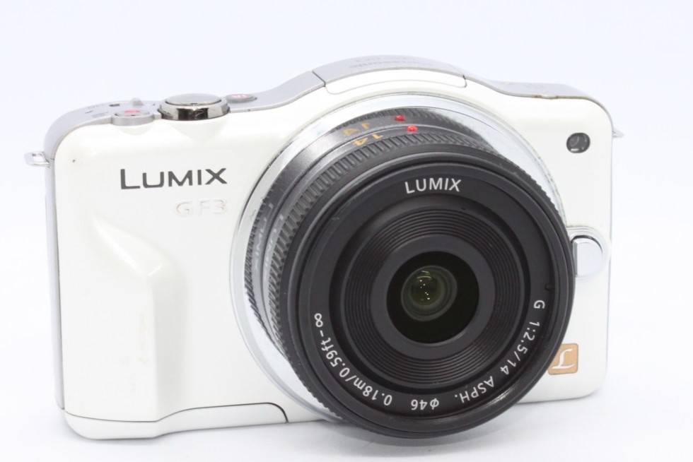 珍しい DMC-GF3+ LUMIX Pansonic ☆レンズ極上☆パナソニック LUMIX