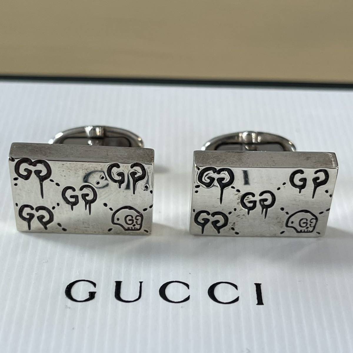 グッチ（GUCCI） スターリングシルバー925刻印入りGGゴーストカフス　カフリンクス　カフスボタン 新品　未使用　箱付き_画像4