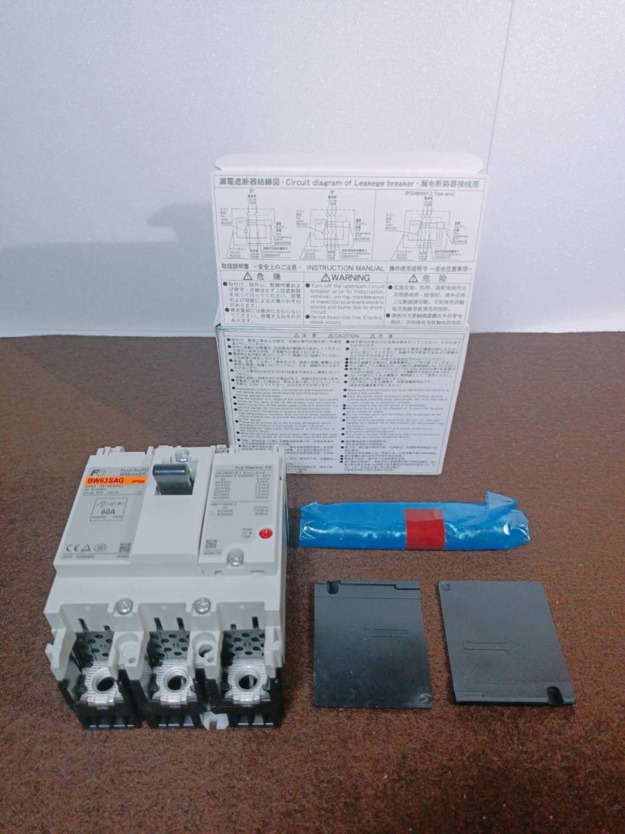 新品 OMRON/オムロン CP1W-TS001 プログラマブルコントローラ 新品 OMRON/オムロン CP1W-TS001 プログラマブルコントローラ