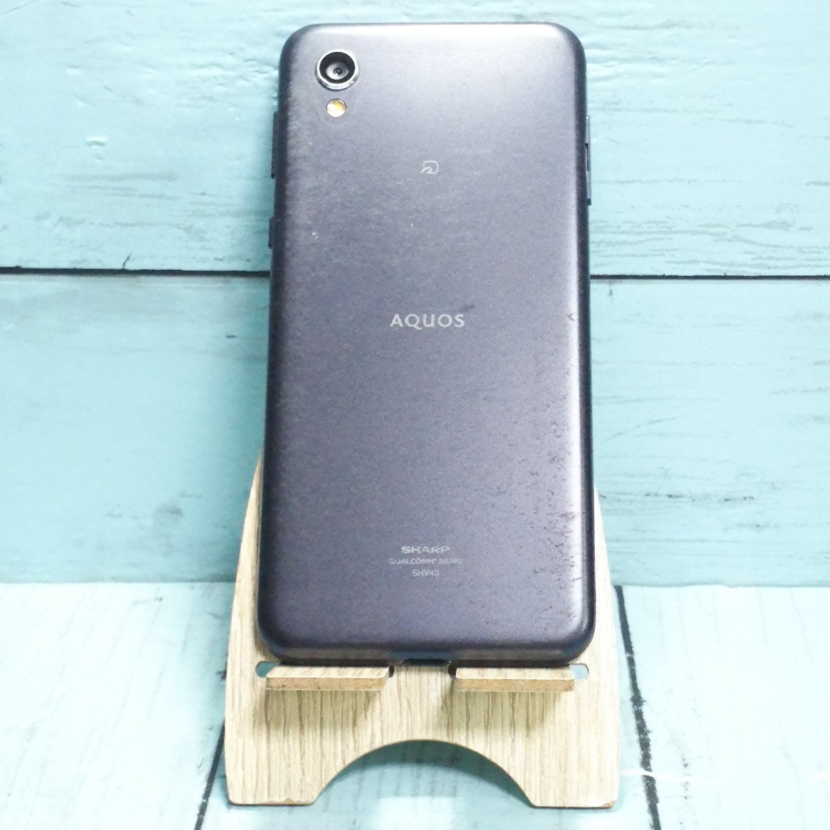 au AQUOS sense2 SHV43 Nuance Black 本体 白ロム SIMロック解除済み SIMフリー 788222_画像2