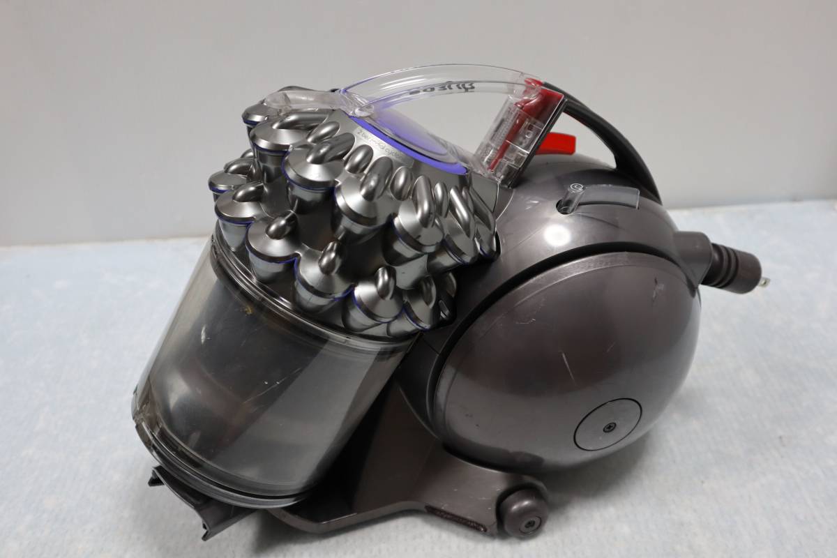最安挑戦! E4742 吸引動作確認 Dyson ダイソン 掃除機 DC63 本体のみ
