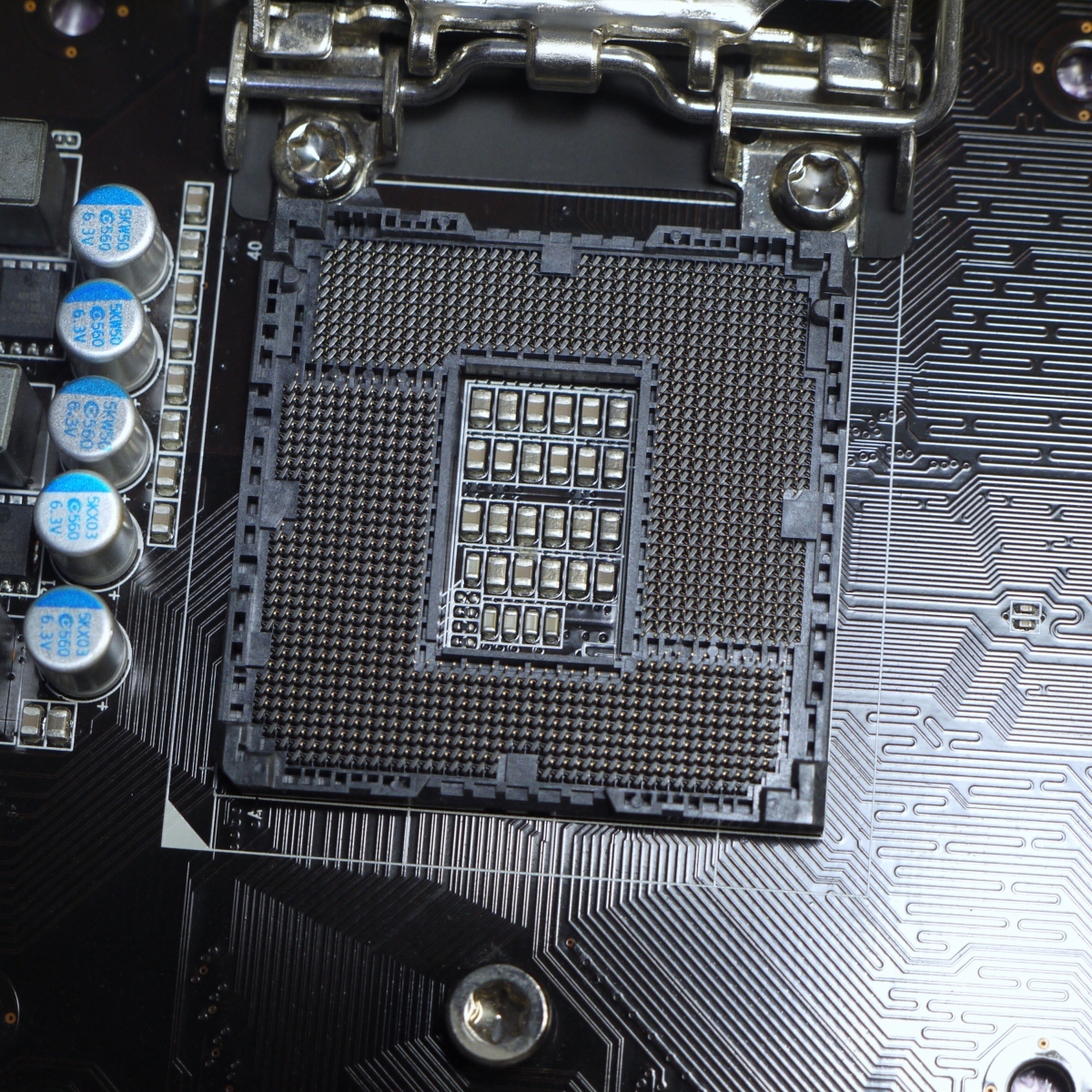 ECS H110M4-M01 Micro-ATX マザーボード LGA1151 (BTO搭載品) _画像4