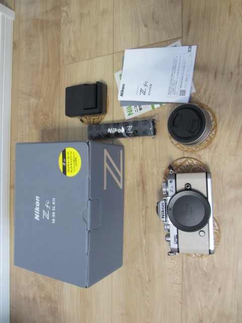 激安通販 Nikon ニコン [シルバー] レンズキット VR 16-50 fc Z