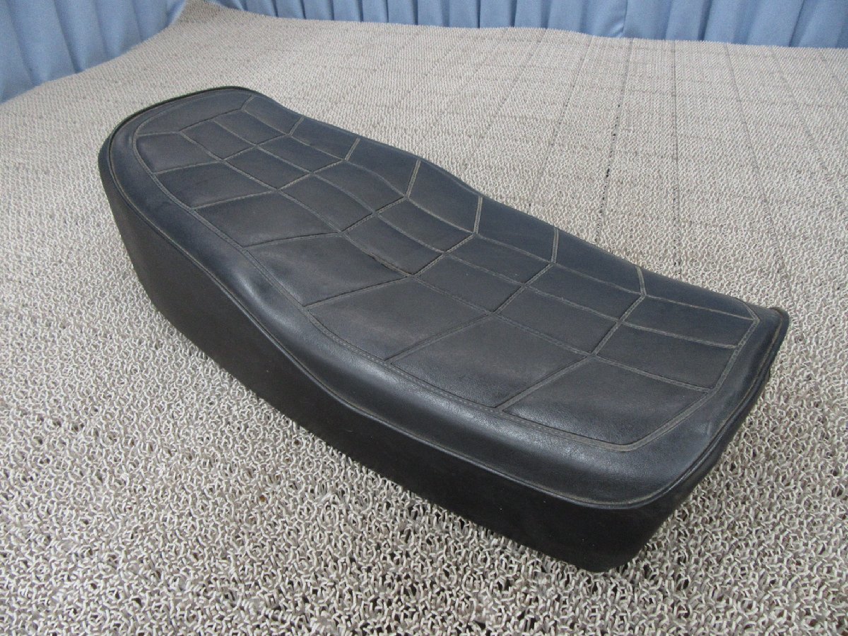 ジャンク品 Z400GP KZ400M 純正 シート 2600005893546D9S(純正品