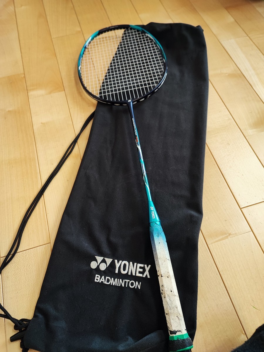 (中古)ナノフレア700 NANOFLARE YONEX ヨネックス バドミントンラケット 5UG6_画像1