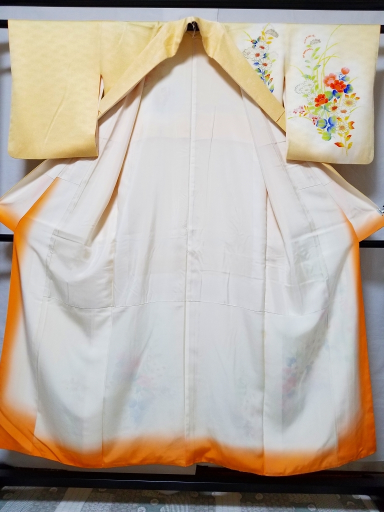 【桐徳】ビンテージ品*美品｛正絹*手描き染*袷.訪問着｝*身丈154-裄62*赤み黄色地*本蝋ケツ.蒔き糊加工地*数種類の花模様*№6064_画像2