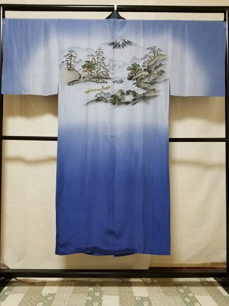 [. virtue ] gentleman thing * unused goods * beautiful goods { silk *... feather long kimono-like garment }* height 143-.70* light group blue color ground * Mt Fuji . hem . scenery *N6110