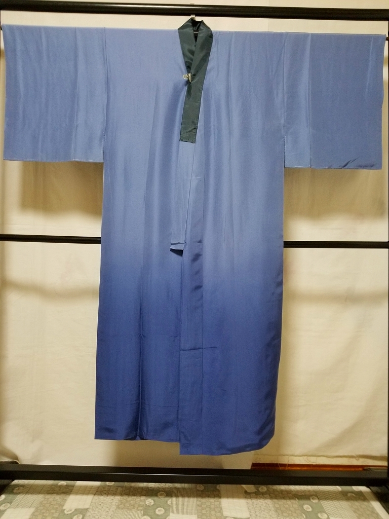 [. virtue ] gentleman thing * unused goods * beautiful goods { silk *... feather long kimono-like garment }* height 143-.70* light group blue color ground * Mt Fuji . hem . scenery *N6110