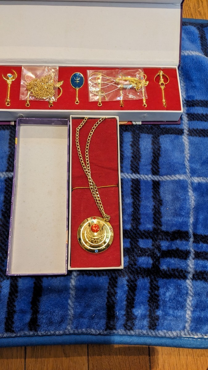  Pretty Soldier Sailor Moon metamorphosis pendant & pendant beautiful goods 