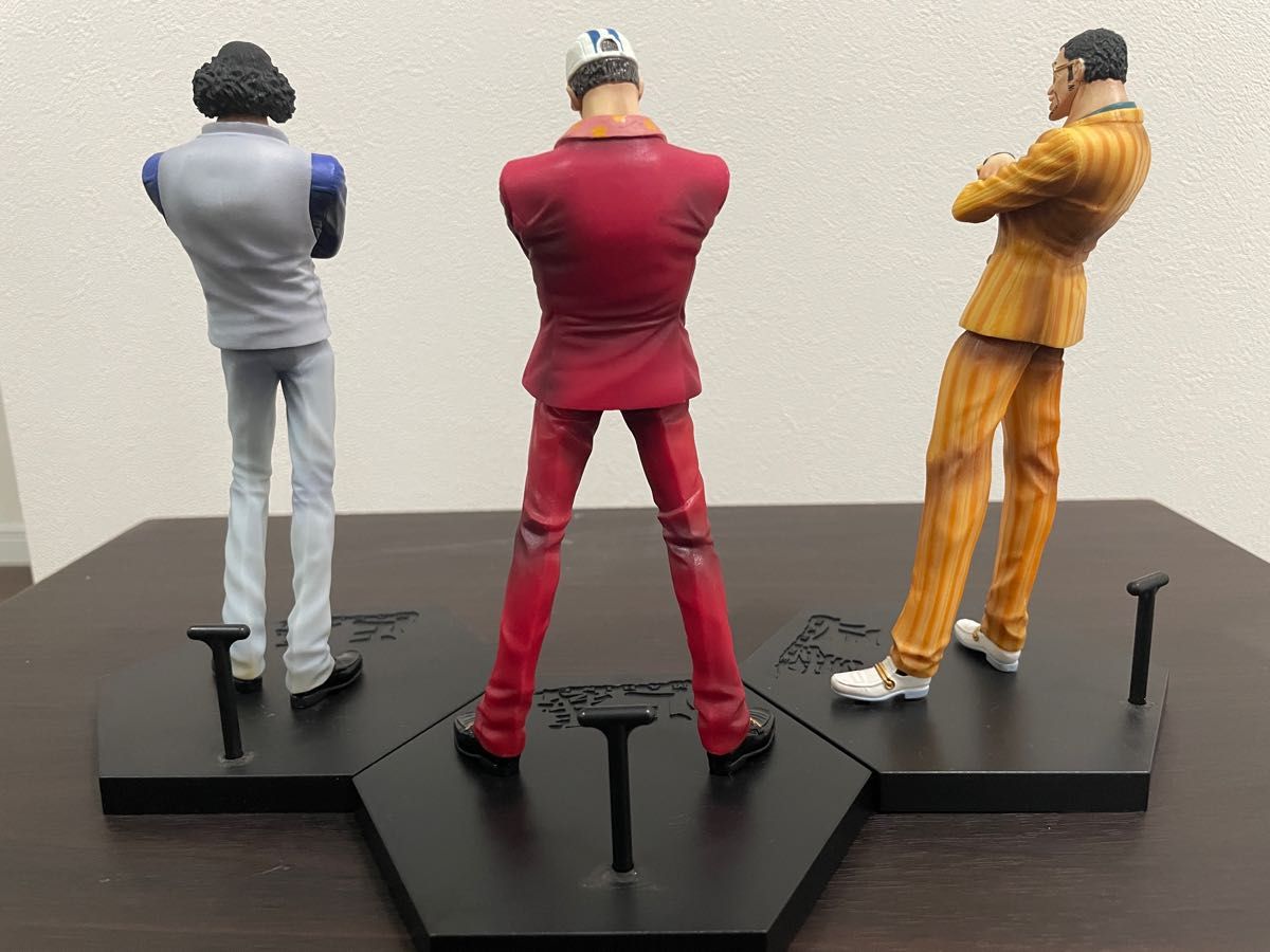 ワンピースDX海軍フィギュア vol 1 元三大将のフィギュア 3体 ワンピースDX海軍フィギュア vol 1 元三大将のフィギュア 3体