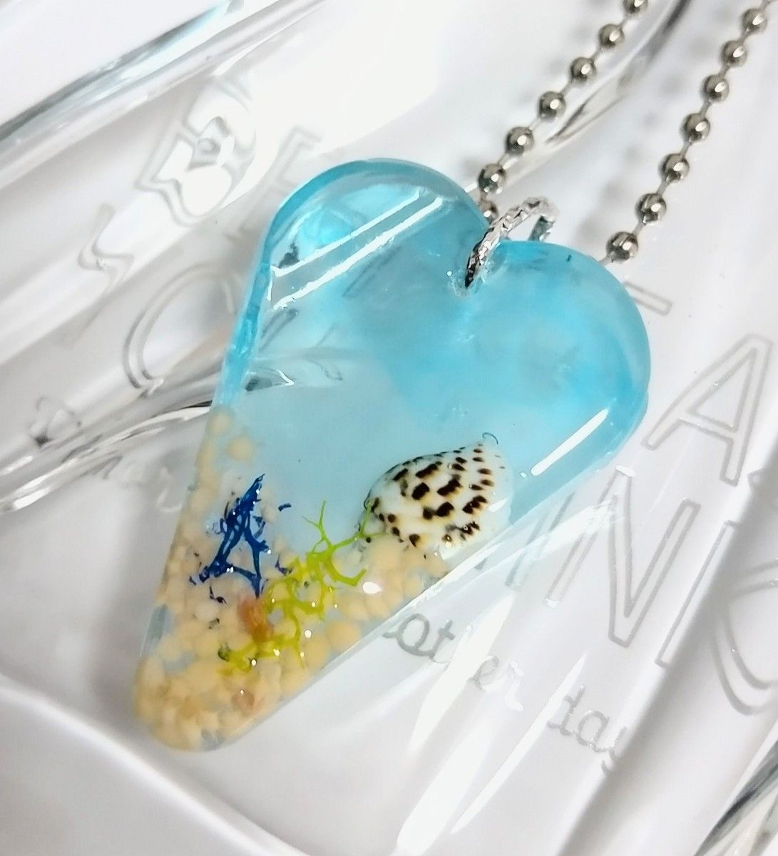 沖縄海チャーム♪キーホルダー☆ハンドメイド☆レジン☆星の砂☆貝殻☆ハート型!!