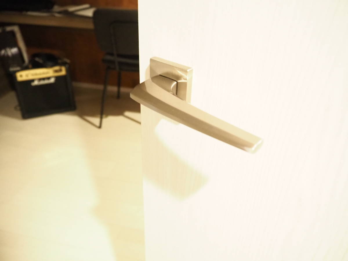 FY-14 モデルルーム展示品 室内ドア ドア 枠付き！_画像5