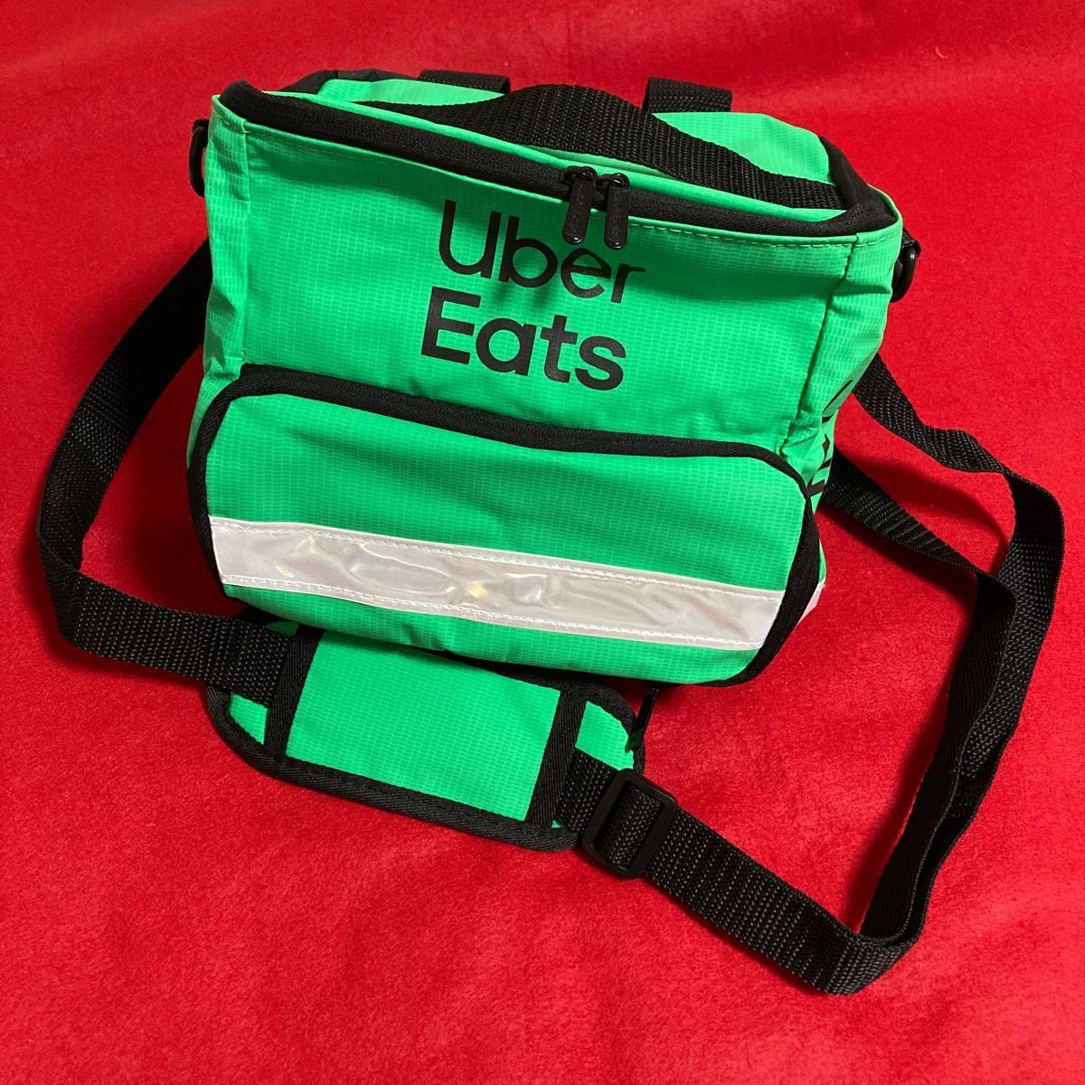 ウーバーイーツ　Uber Eats 配達用バッグ型2WAYポーチBOOK グリーン