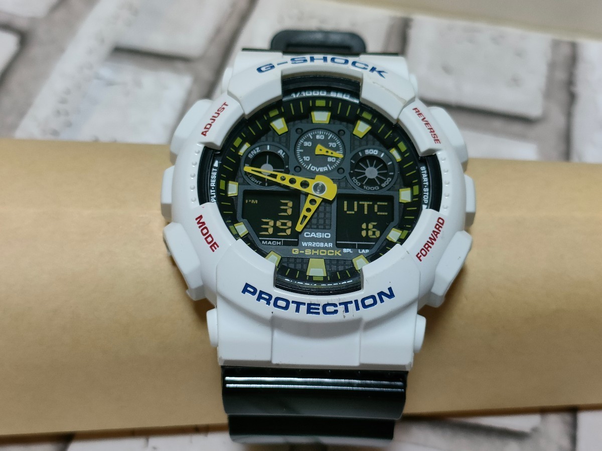 日本製 CASIO G-SHOCK カシオ G-ショック GA-100CS バックライト写真