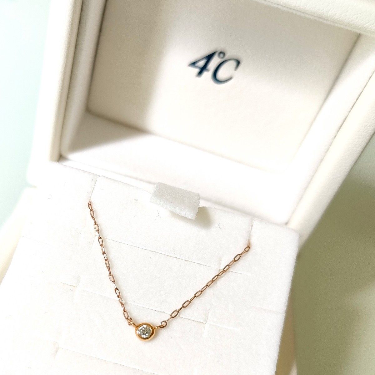 美品 4℃ ヨンドシー K18 イエローゴールド ダイヤ 1石 1粒 ネックレス 誕生石 4月 ベゼルセッティング
