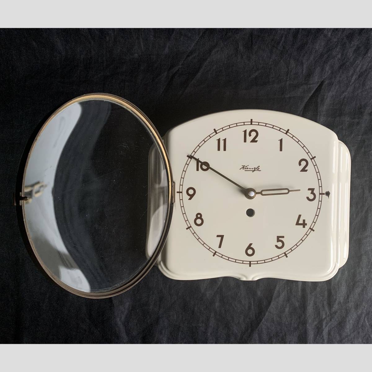 ドイツ 1940-60s Kienzle キンツレ 陶器 時計 壁掛け ウォール ドイツ 1940-60s Kienzle キンツレ 陶器 時計 壁掛け ウォール
