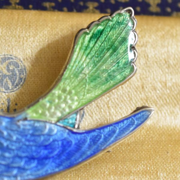  antique original silver made /Silver/ silver hand .. enamel / the 7 treasures. blue small bird / bird. brooch largish genuine article guarantee 