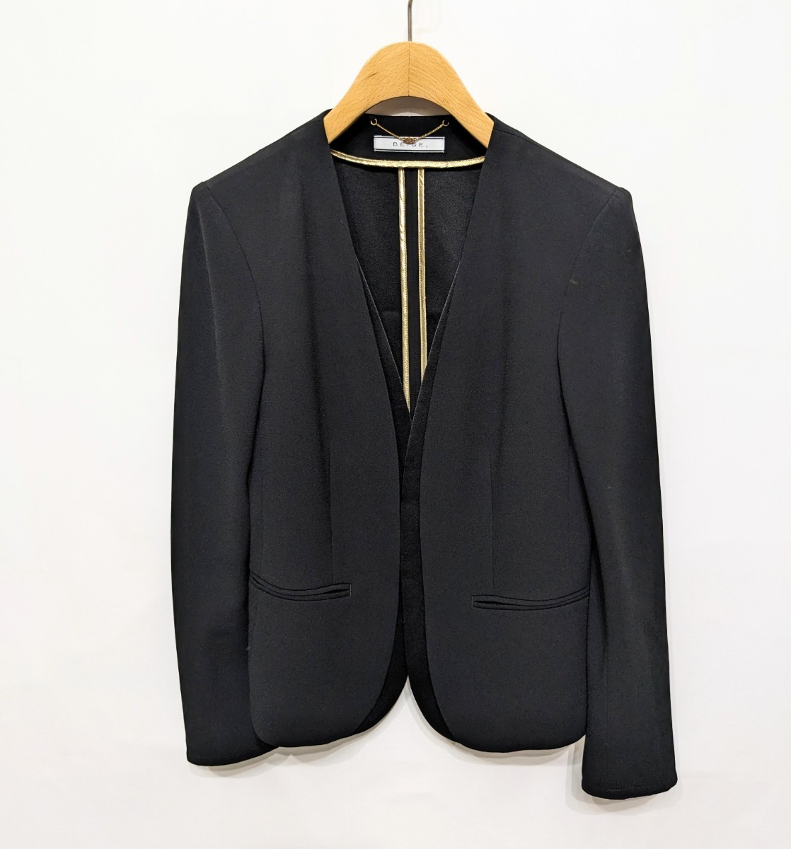 ヤフオク! - 美品 BEIGE, ベイジ ノーカラー ジャケット CIN...