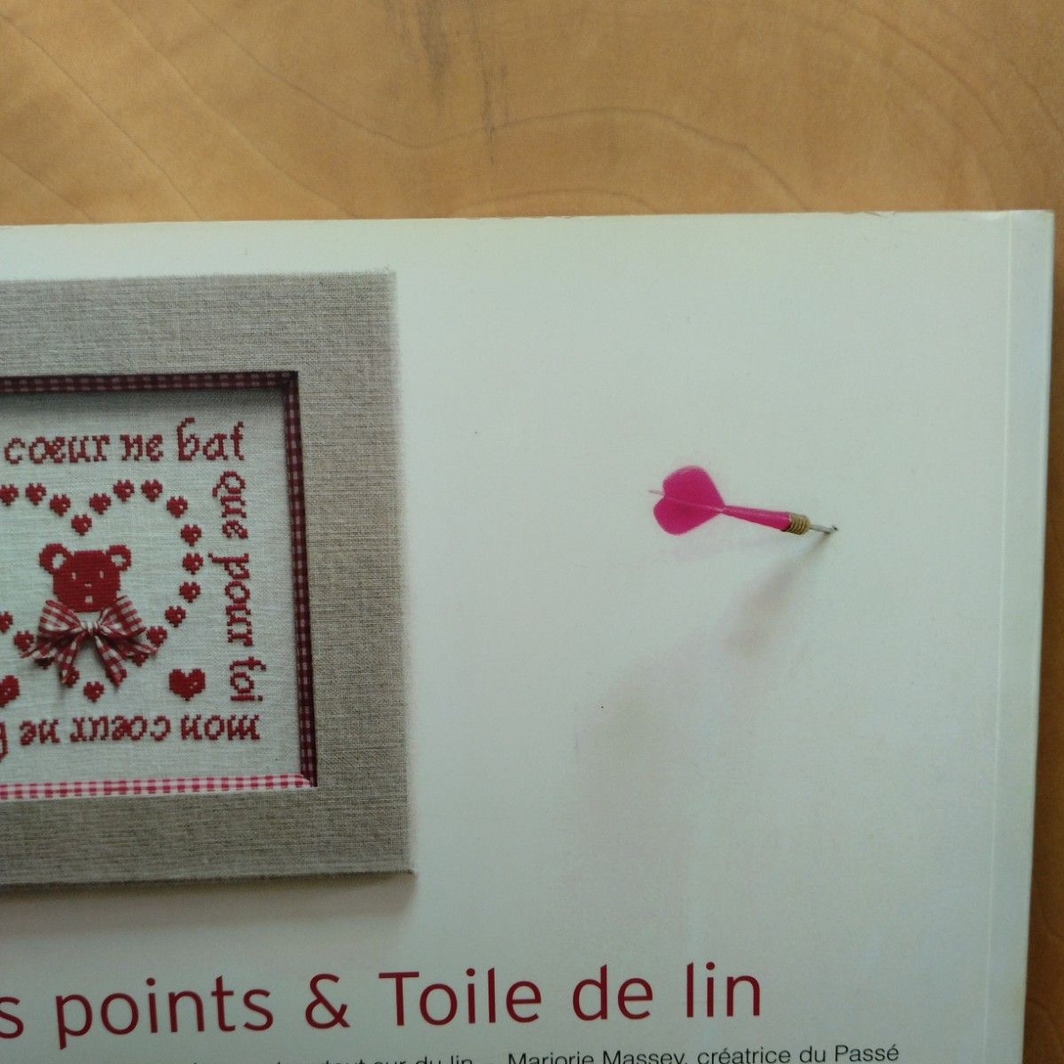 〈クロスステッチ洋書〉Petits points & Toile de lin　マージョリー
