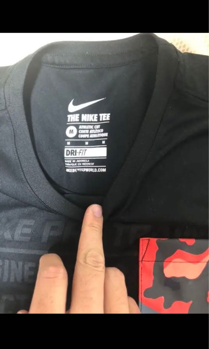 NIKE DRY-FIT シャツ