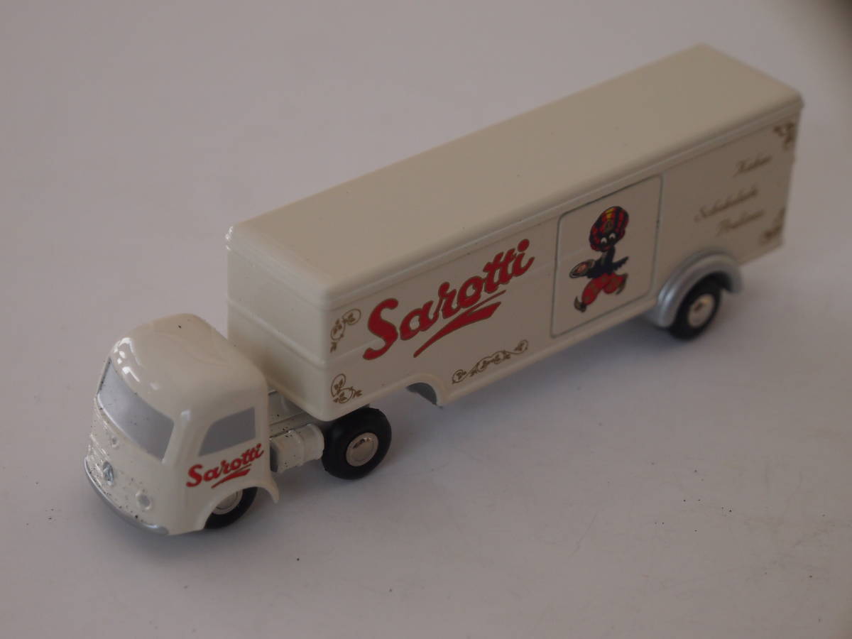 Schuco Piccolo-Set 1/90 Sarotti Mercedes Benz LP911 box-type-truck Art.Nr.01837 ( tin plate can entering )