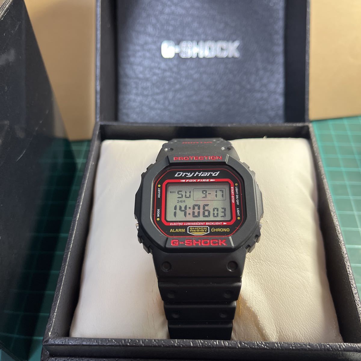 カシオG-SHOCK Gショック ミンティアリミテッドエディションDW-5600VT非売品ジーショック_画像1