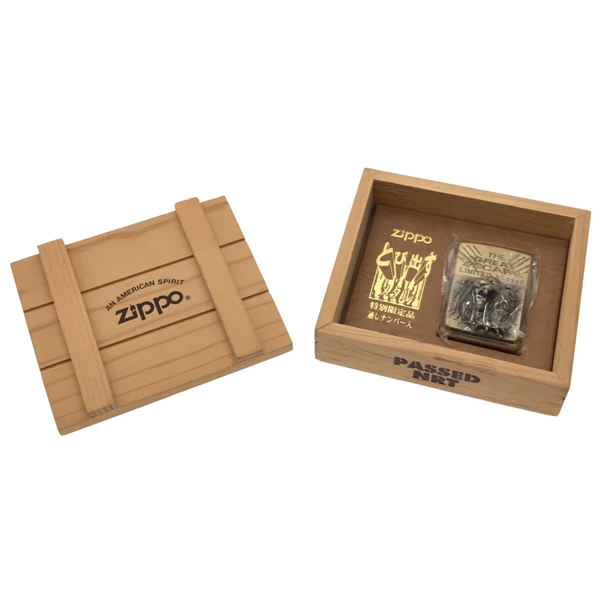 【新品未使用 保管品】ZIPPO THE GREAT ESCAPELIMITED 1996年 真鍮 ザ・グレートエスケープ ライオン とび出すメタル貼 木製ケース入 J1046_画像1