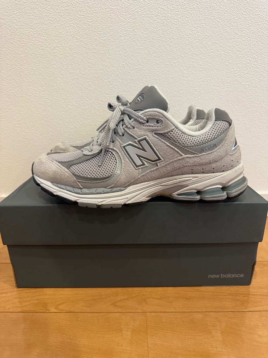 最終価格 激安！早い者勝ち new balance 2002RO 25cm