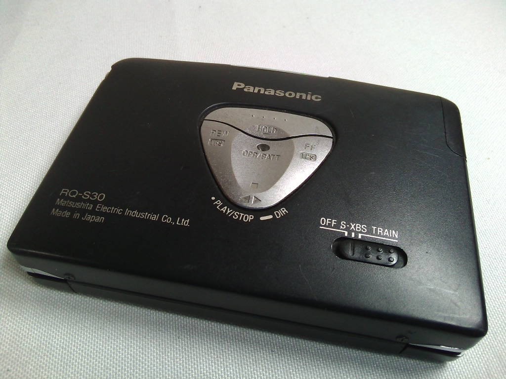 日本製　Panasonic　カセットプレーヤー　RQ-S30　★ジャンク