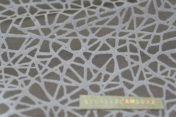 反射生地 リフレクター繊維 縫製生地 150㎝×45㎝ ストレッチ素材 格安 お買い得 光に反射して模様を映し出す超特殊な生地です。 G204_画像5