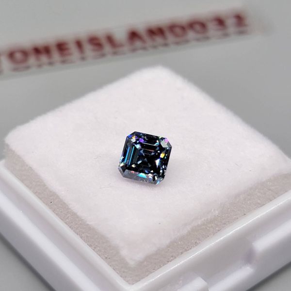 ラボ ビビッドブルーダイヤモンド 0.6ct アッシャーカット 宝石 鉱石 希少 輝き 高品質 宝石シリーズ スクエア形状 モアッサナイト C446_画像2