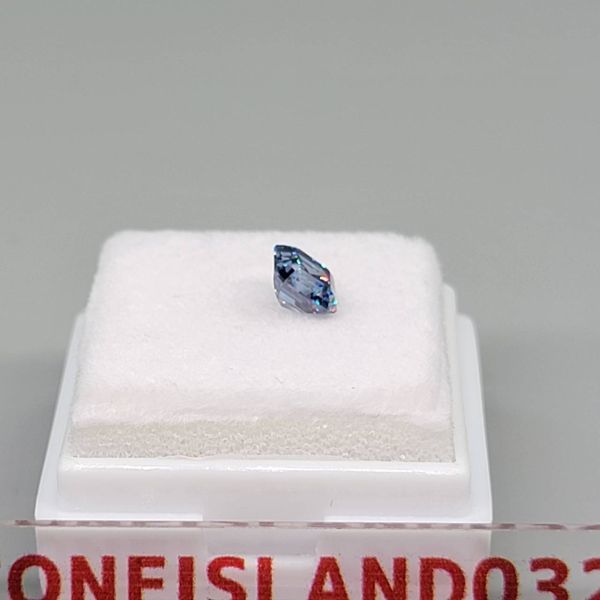 ラボ ビビッドブルーダイヤモンド 0.6ct アッシャーカット 宝石 ラボ ビビッドブルーダイヤモンド 0.6ct アッシャーカット 宝石