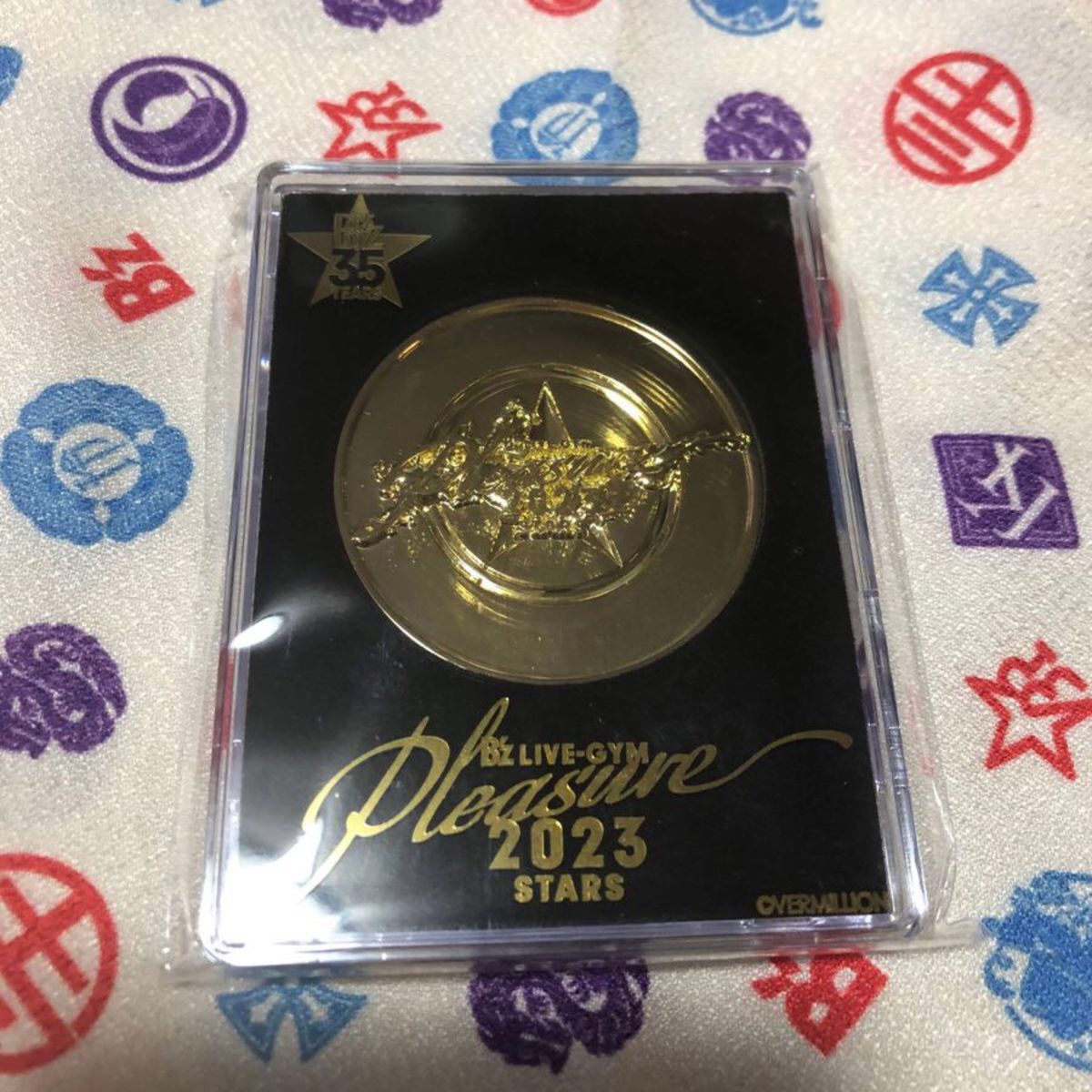 B'z プレミアム席 限定 グッズ メモリアルメダル STARS 35周年 アニバーサリー 記念品 非売品