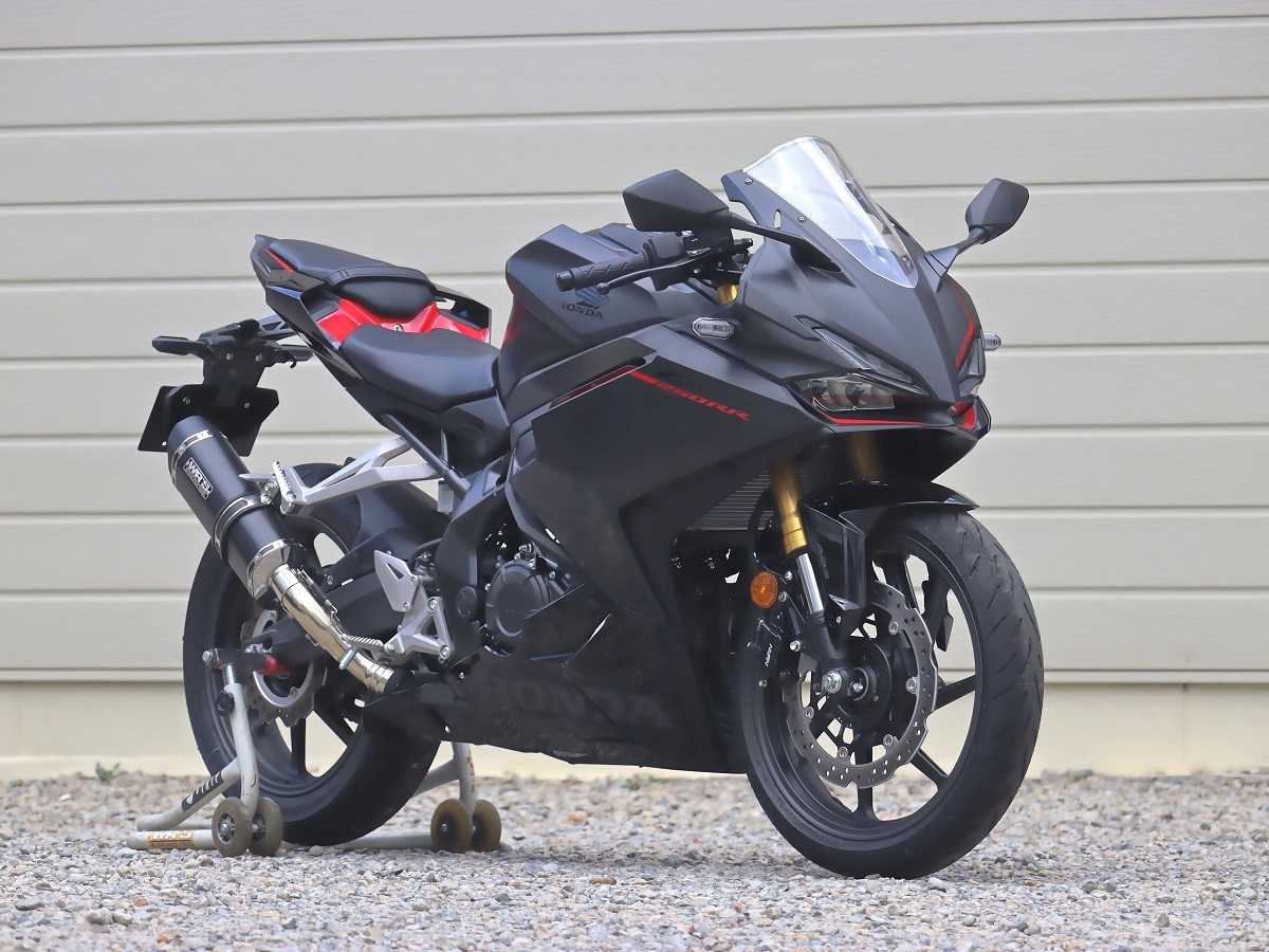 新品 WR’S CBR250RR 2023～(8BK-MC51) スリップオン SS-OVAL F-BLACKタイプ(チタンシェル) SF1245JM マフラー_画像4